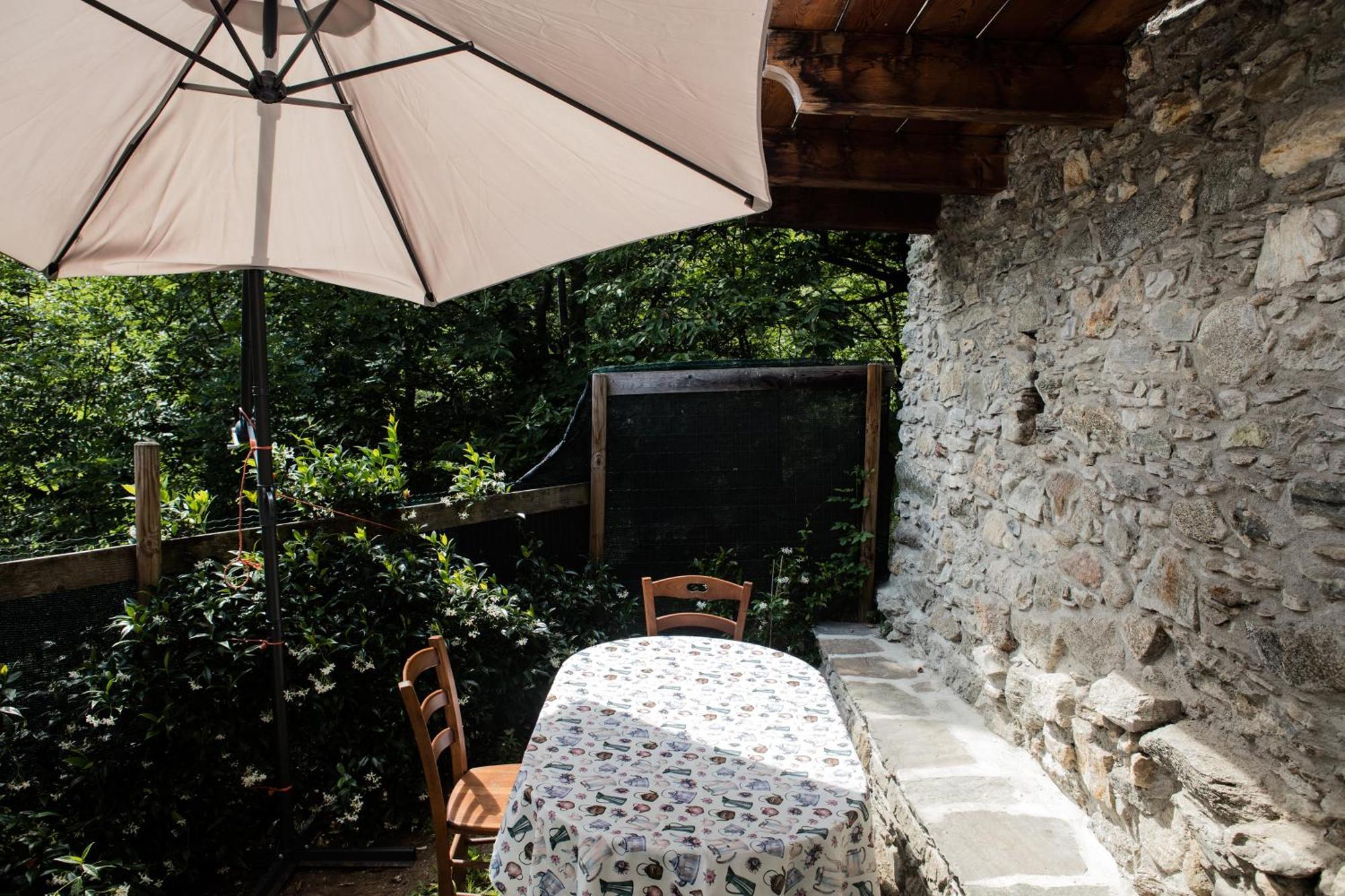 Agriturismo La Fonte Di Mariella Gravedona Extérieur photo