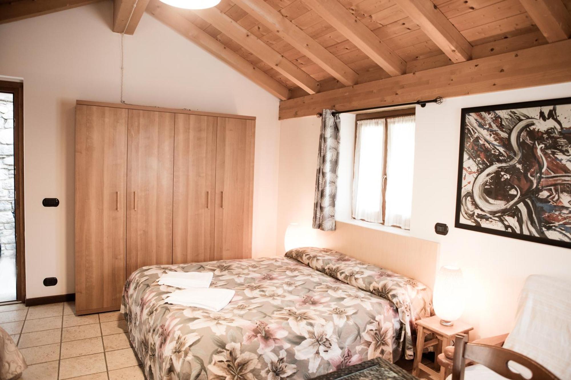 Agriturismo La Fonte Di Mariella Gravedona Extérieur photo