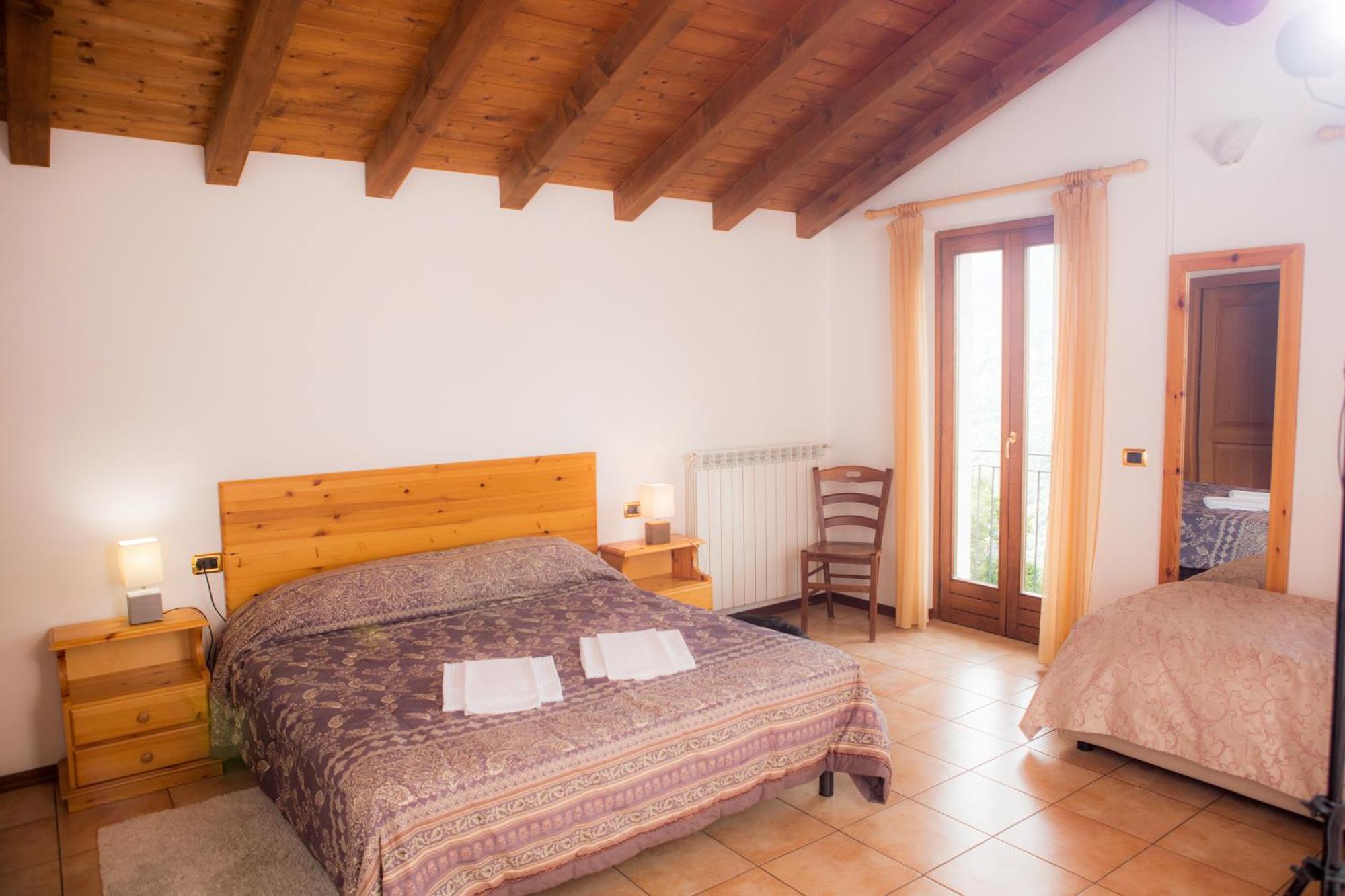 Agriturismo La Fonte Di Mariella Gravedona Extérieur photo