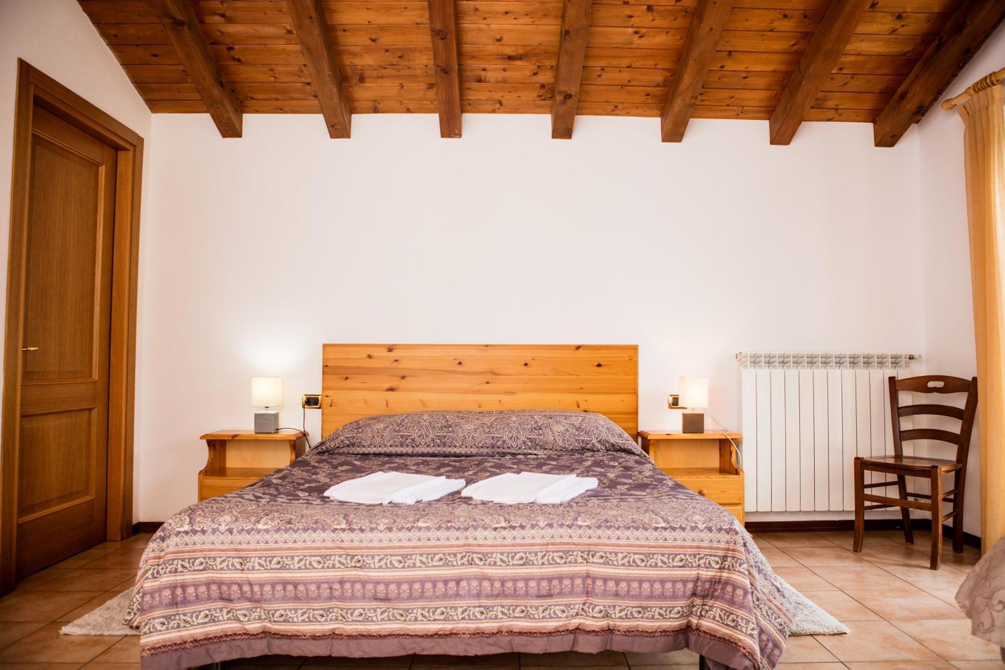 Agriturismo La Fonte Di Mariella Gravedona Chambre photo